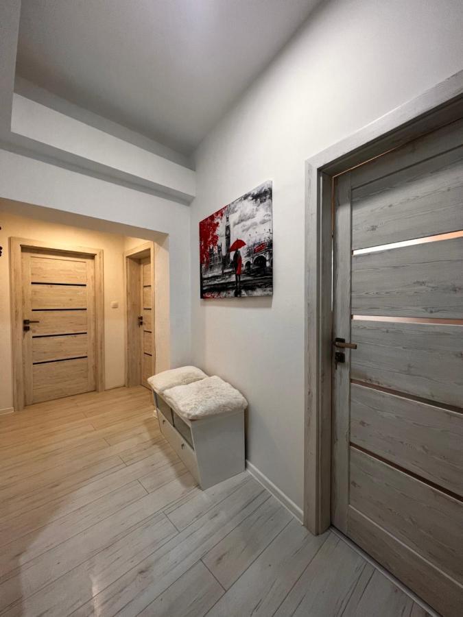 Apartmany V Centre - Vlastna Izba So Spolocnou Kuchynou A Kupelnou Moze Byt Zdielana 2 Inymi Izbami Martin Exterior foto