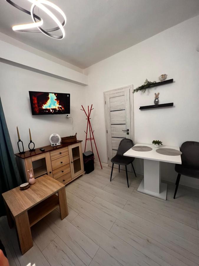 Apartmany V Centre - Vlastna Izba So Spolocnou Kuchynou A Kupelnou Moze Byt Zdielana 2 Inymi Izbami Martin Exterior foto